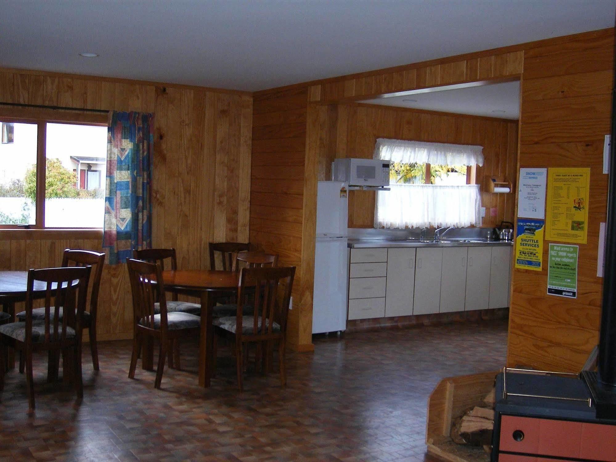 Ossies Motels And Chalets Ohakune Exterior foto
